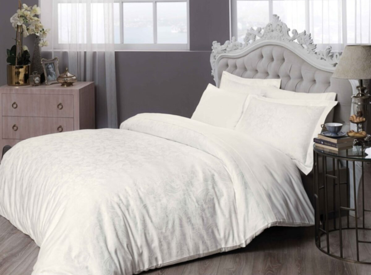 Lenjerie King Size Jacquard 6 piese TAC Brinley Alb Lenjerie King Size Jacquard 6 piese TAC Brinley Alb