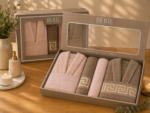 Set cadou premium halate și prosoape din bumbac 100% – 2 halate unisex + 4 prosoape, cutie elegantă cu mâner